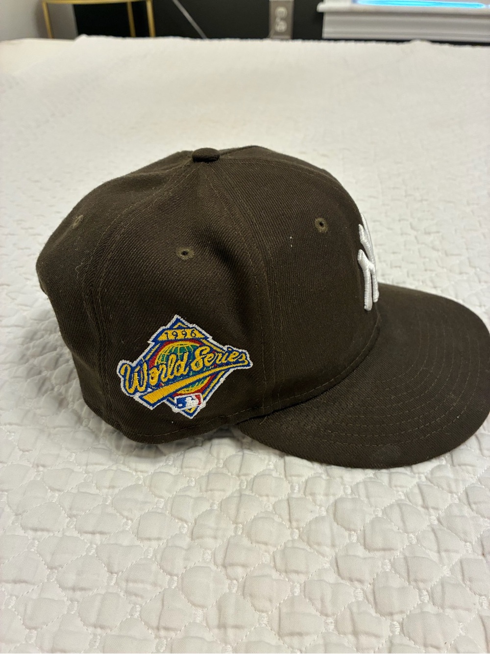 New Era Brown Fitted Cap - NY Yankees White Logo. 1996 World Series custom patch - Picture 2 of 4